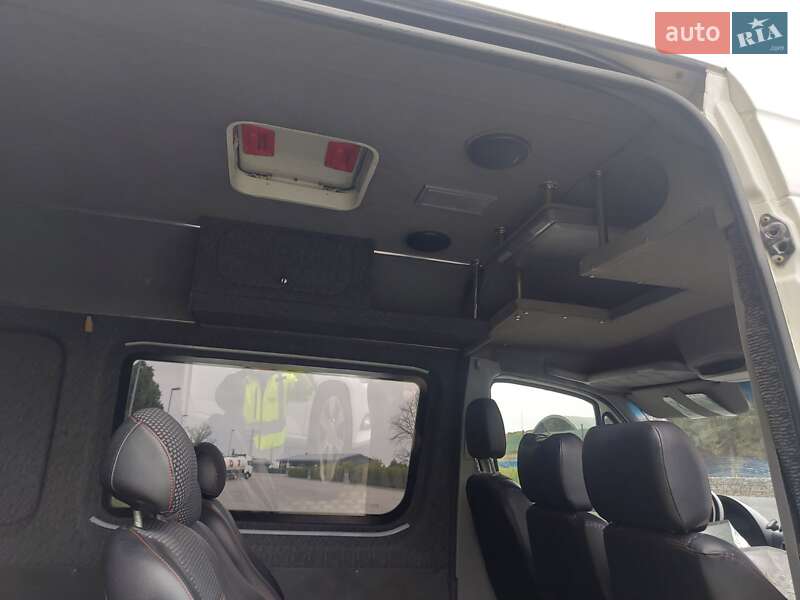Грузопассажирский фургон Volkswagen Crafter 2007 в Львове