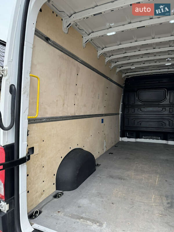 Грузовой фургон Volkswagen Crafter 2019 в Почаеве