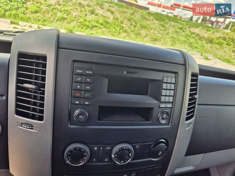 Грузовой фургон Volkswagen Crafter 2017 в Стрые фото 38 Грузовой фургон Volkswagen Crafter 2017 в Стрые