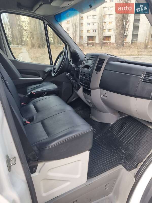 Грузовой фургон Volkswagen Crafter 2014 в Харькове