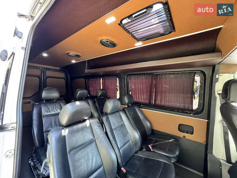 Микроавтобус Volkswagen Crafter 2019 в Киеве