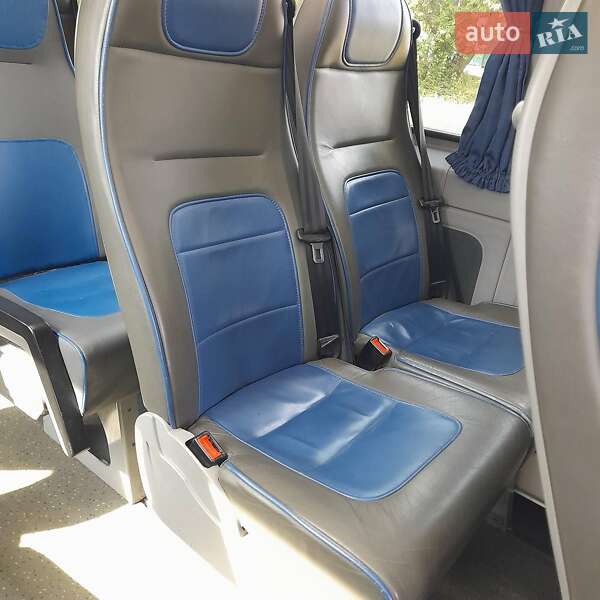 Туристический / Междугородний автобус Volkswagen Crafter 2013 в Белой Церкви