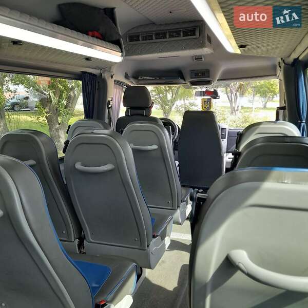 Туристический / Междугородний автобус Volkswagen Crafter 2013 в Белой Церкви