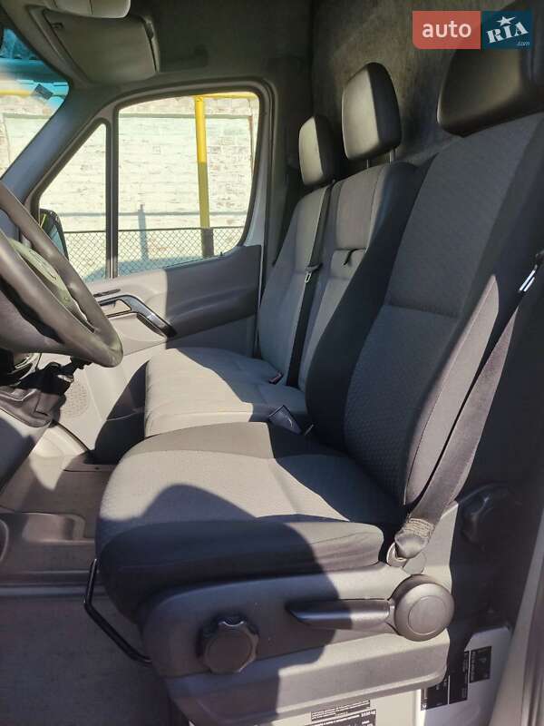 Грузовой фургон Volkswagen Crafter 2011 в Белой Церкви