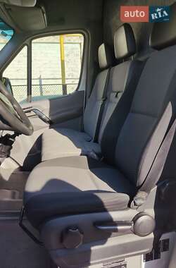 Грузовой фургон Volkswagen Crafter 2011 в 