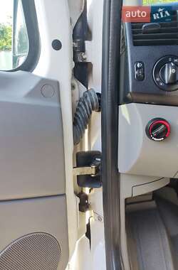 Грузовой фургон Volkswagen Crafter 2011 в 