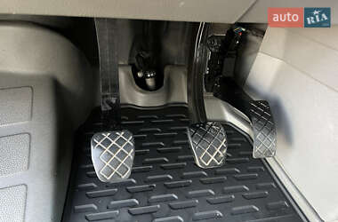 Грузовой фургон Volkswagen Crafter 2021 в 