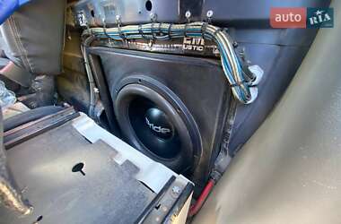Грузовой фургон Volkswagen Crafter 2011 в 