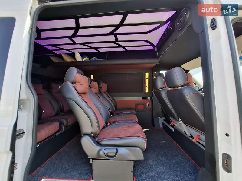 Грузопассажирский фургон Volkswagen Crafter 2019 в Калуше