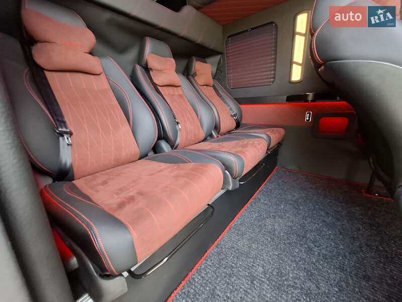 Грузопассажирский фургон Volkswagen Crafter 2019 в Калуше