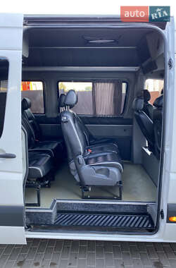 Микроавтобус Volkswagen Crafter 2015 в 