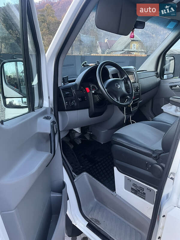 Другие автобусы Volkswagen Crafter 2012 в Тячеве
