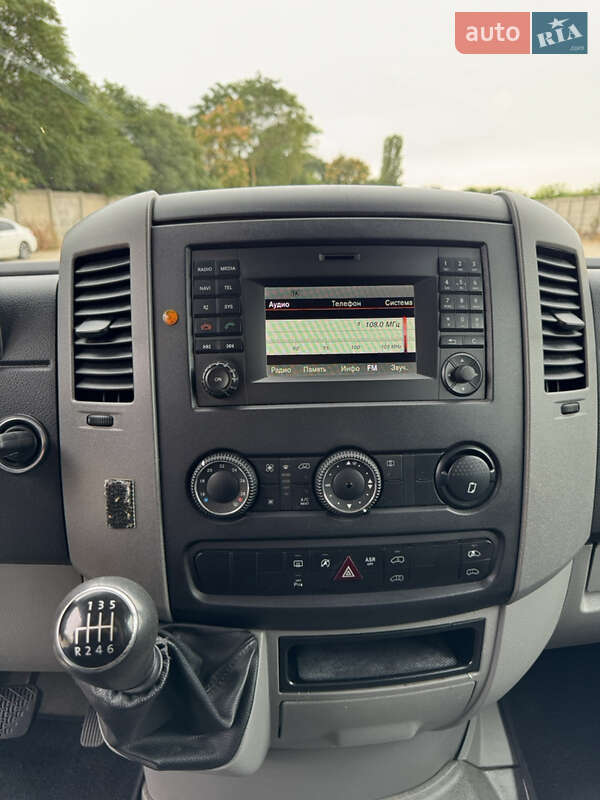 Микроавтобус Volkswagen Crafter 2015 в Одессе