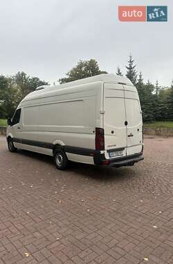 Грузовой фургон Volkswagen Crafter 2009 в 