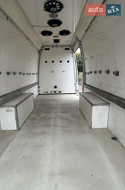 Грузовой фургон Volkswagen Crafter 2009 в 