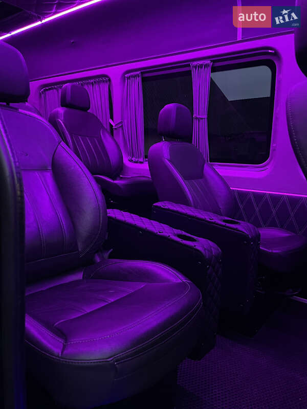 Микроавтобус Volkswagen Crafter 2011 в Камне-Каширском