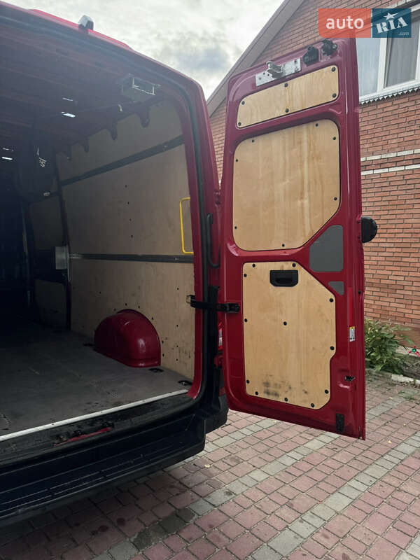Грузовой фургон Volkswagen Crafter 2018 в Вараше