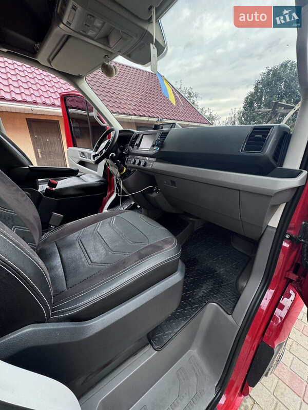 Грузовой фургон Volkswagen Crafter 2018 в Вараше