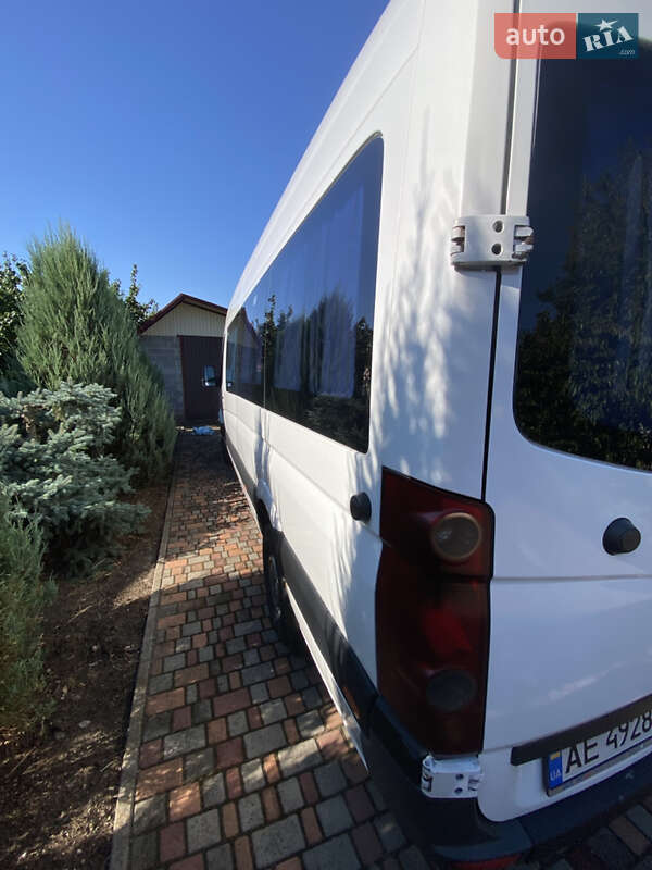 Микроавтобус Volkswagen Crafter 2011 в Кривом Роге