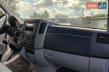 Грузовой фургон Volkswagen Crafter 2015 в 