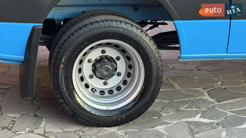 Грузовой фургон Volkswagen Crafter 2015 в Сваляве