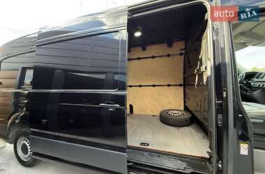 Грузовой фургон Volkswagen Crafter 2019 в 