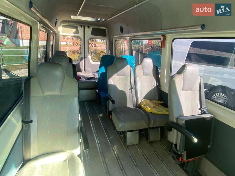 Микроавтобус Volkswagen Crafter 2010 в Дрогобыче