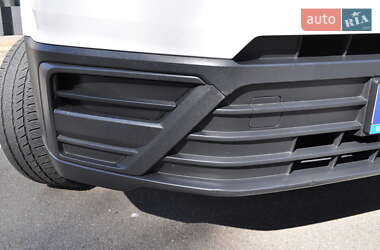 Грузовой фургон Volkswagen Crafter 2020 в 