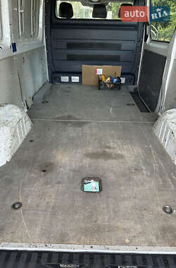 Грузовой фургон Volkswagen Crafter 2014 в 
