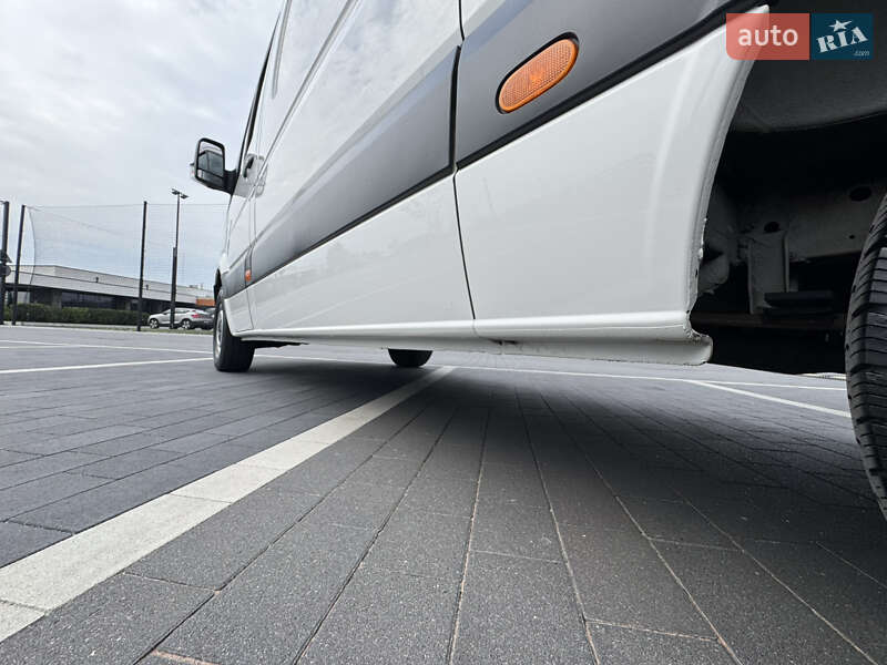 Грузовой фургон Volkswagen Crafter 2016 в Мукачево