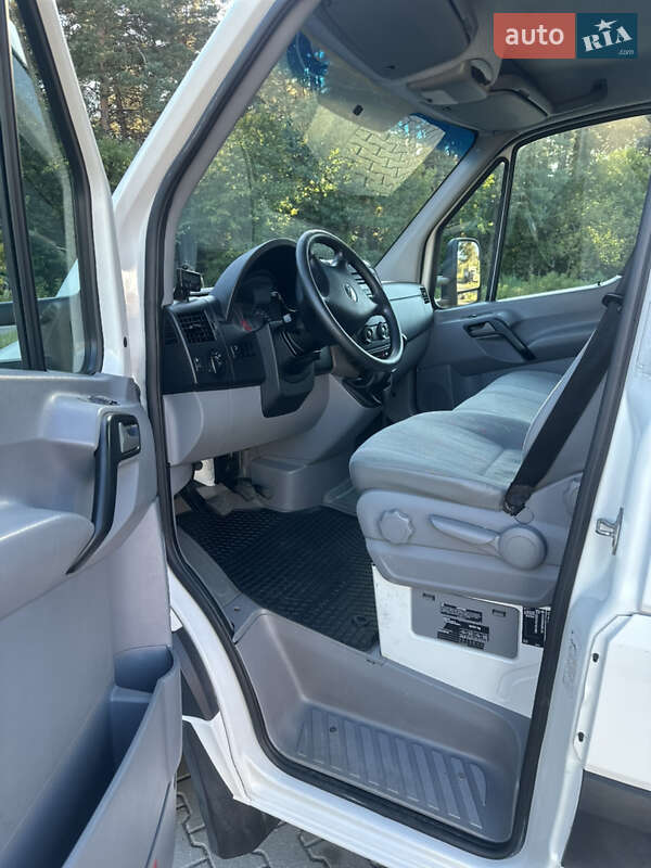 Тентованый Volkswagen Crafter 2010 в Ровно