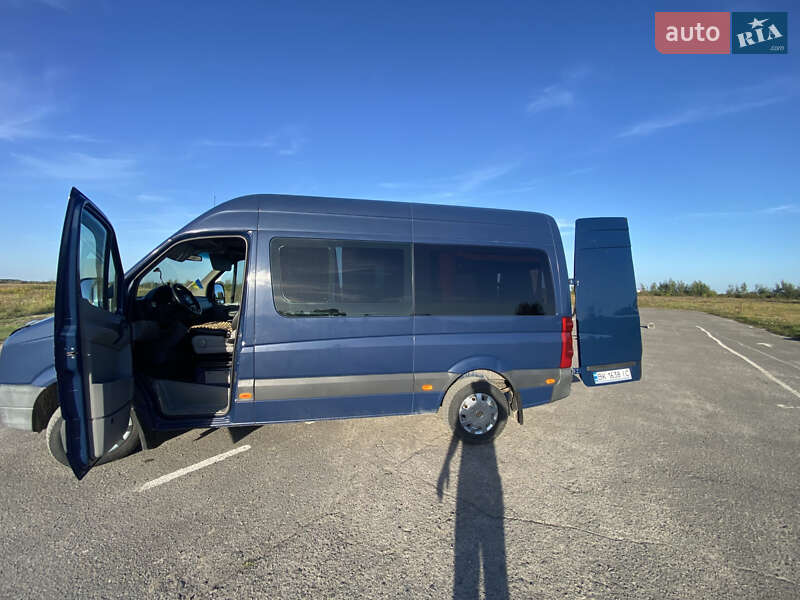 Микроавтобус Volkswagen Crafter 2009 в Березному