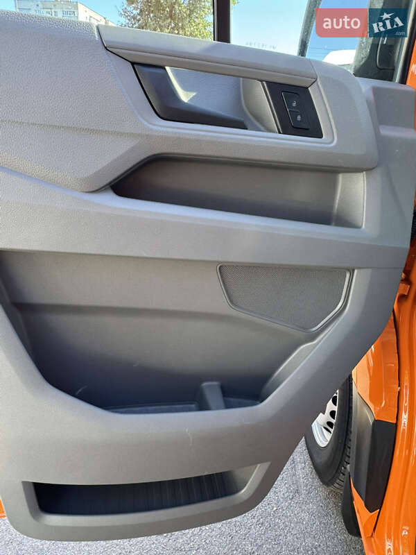 Грузовой фургон Volkswagen Crafter 2021 в Киеве