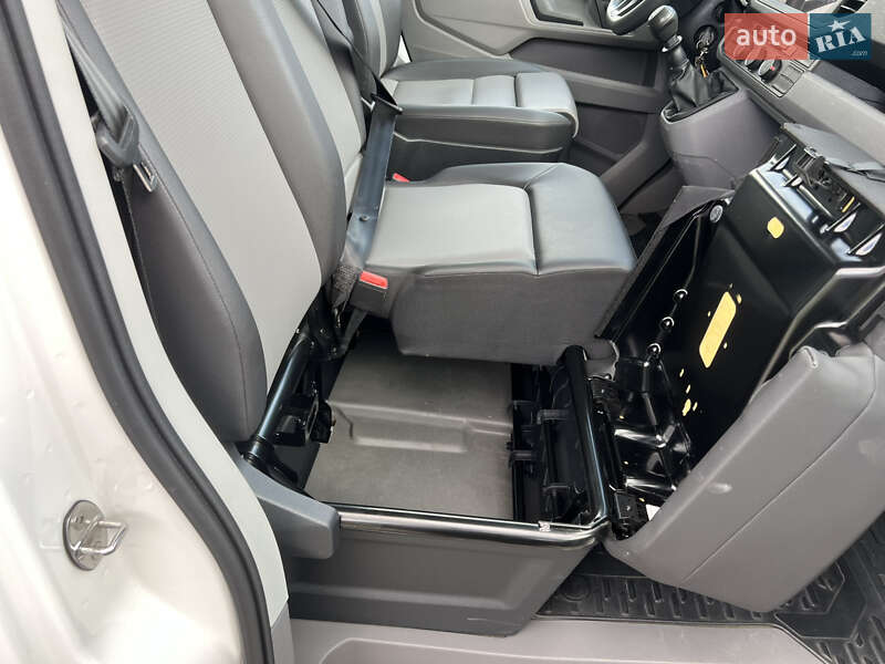 Грузовой фургон Volkswagen Crafter 2021 в Киеве