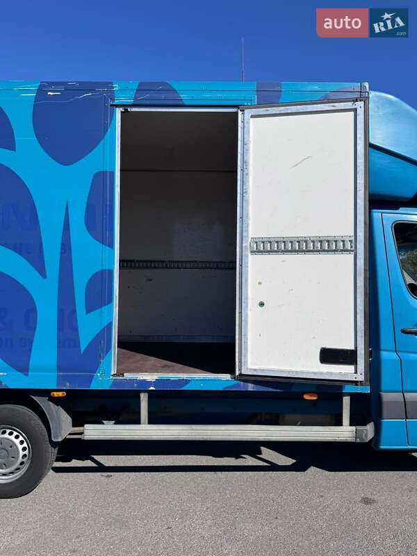 Грузовой фургон Volkswagen Crafter 2015 в Киеве