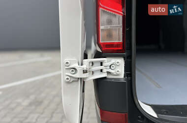 Грузовой фургон Volkswagen Crafter 2021 в 