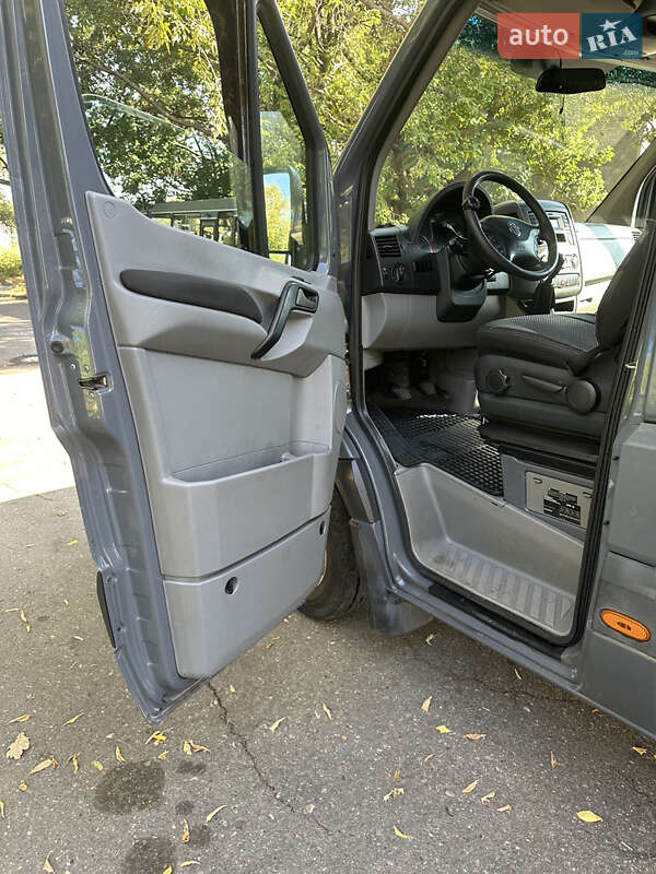 Грузовой фургон Volkswagen Crafter 2014 в Харькове