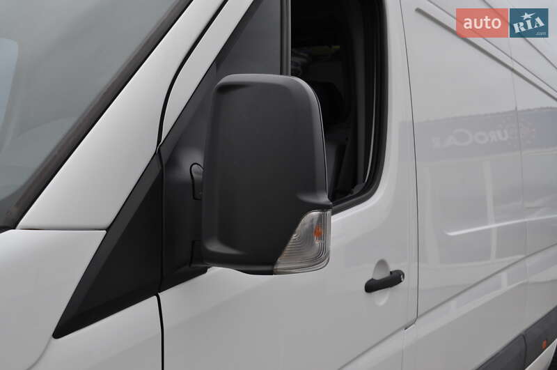 Грузовой фургон Volkswagen Crafter 2014 в Киеве