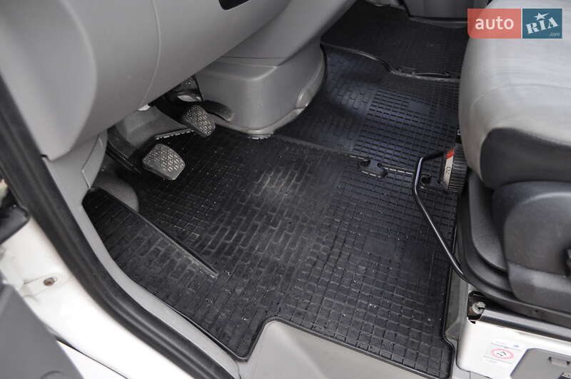 Грузовой фургон Volkswagen Crafter 2014 в Киеве