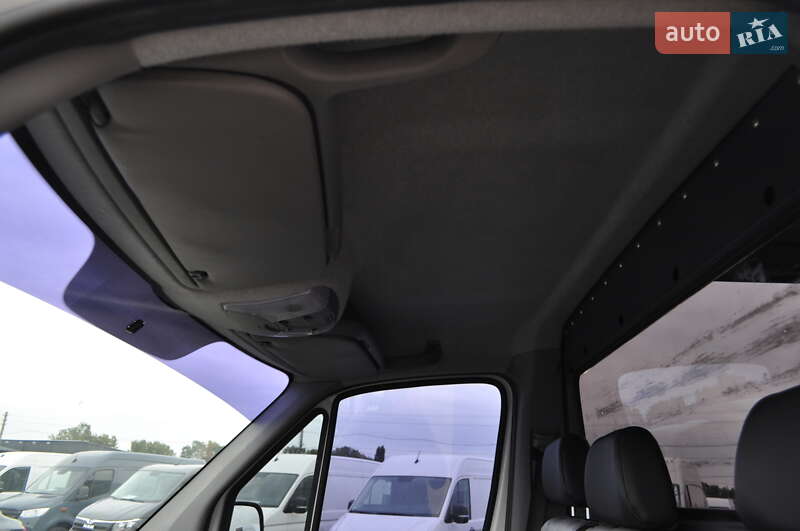 Грузовой фургон Volkswagen Crafter 2014 в Киеве