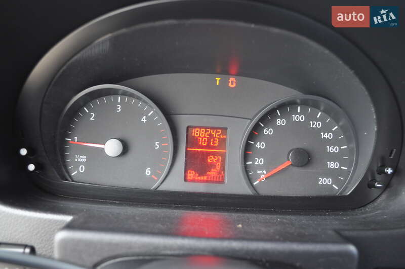 Грузовой фургон Volkswagen Crafter 2014 в Киеве