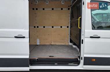 Грузовой фургон Volkswagen Crafter 2021 в 