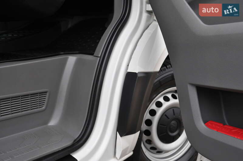 Грузовой фургон Volkswagen Crafter 2020 в Киеве