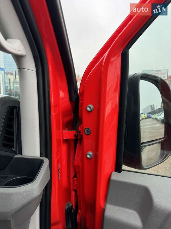 Грузовой фургон Volkswagen Crafter 2019 в Киеве