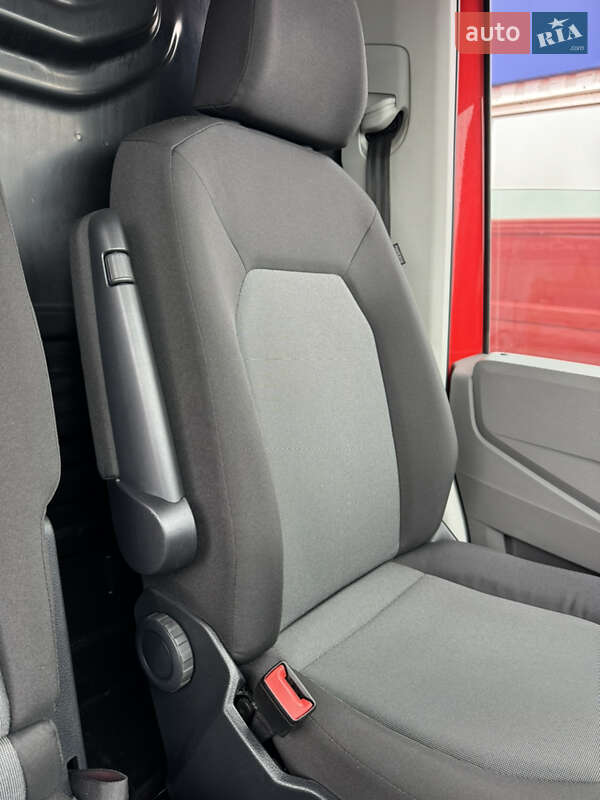 Грузовой фургон Volkswagen Crafter 2019 в Киеве