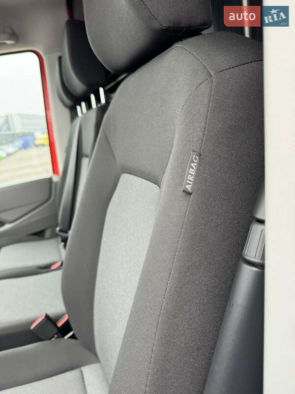 Грузовой фургон Volkswagen Crafter 2019 в Киеве