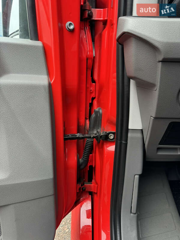 Грузовой фургон Volkswagen Crafter 2019 в Киеве