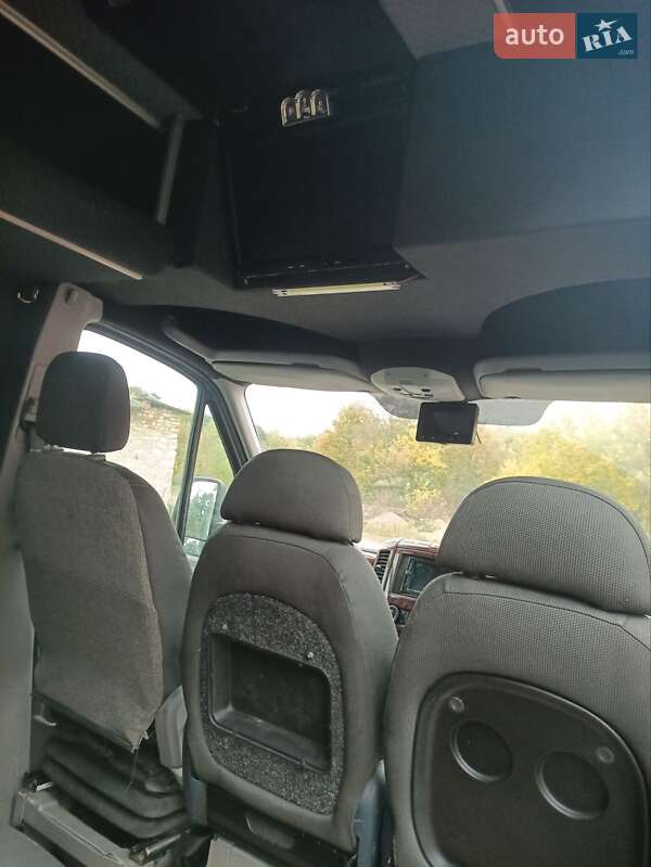 Грузопассажирский фургон Volkswagen Crafter 2009 в Кельменцах