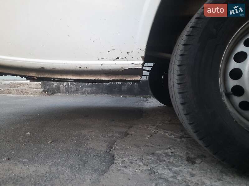 Грузовой фургон Volkswagen Crafter 2012 в Днепре