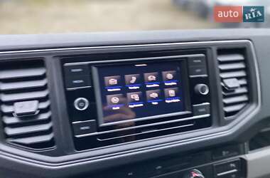 Грузовой фургон Volkswagen Crafter 2022 в 